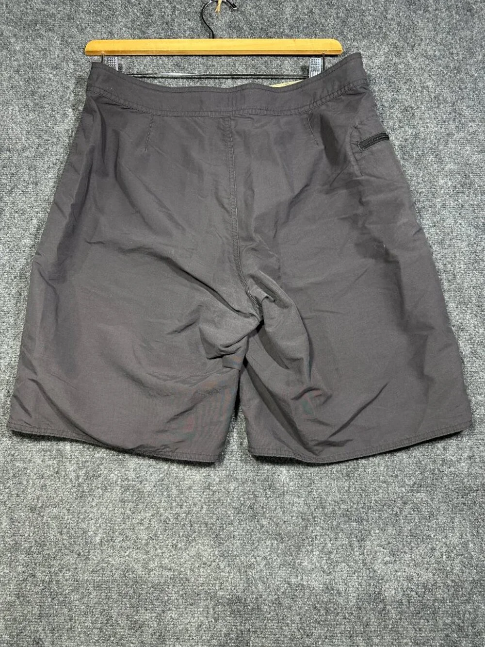Patagonia Wavefarer Board Shorts Mens 346 Gray Nylon 50 UPF sun protection tie